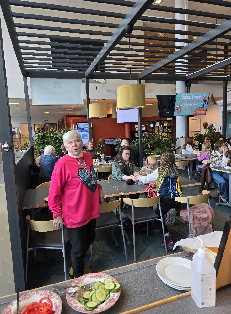 Oversikt over aktivitet og servering på Familietreffen